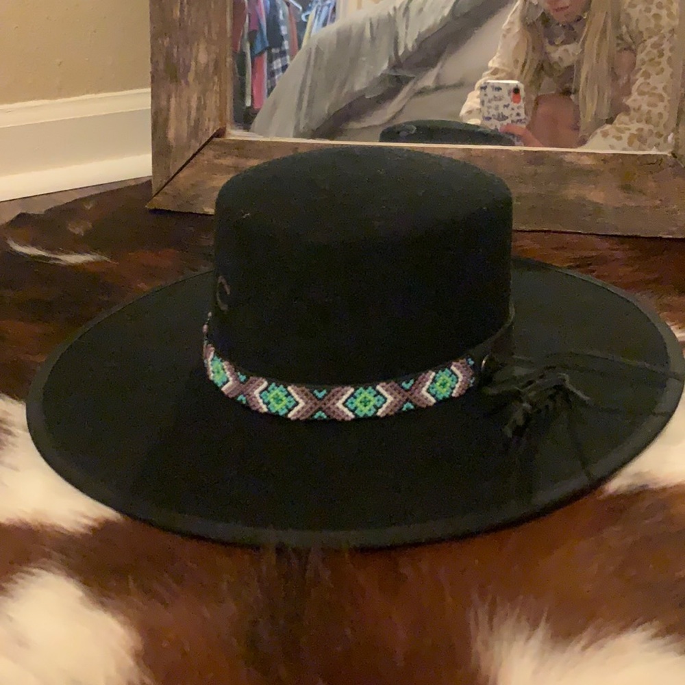 Love this hat, just don’t wear it enough.